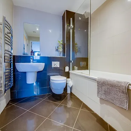 Spacious 3-Bed Penthouse With City Sky Line Views Sheffield Exterior photo